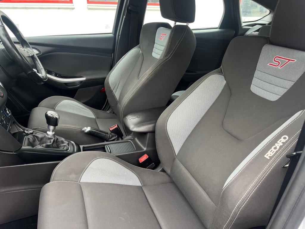 Used Ford Focus 2015 for sale - 75596352: Photo 13