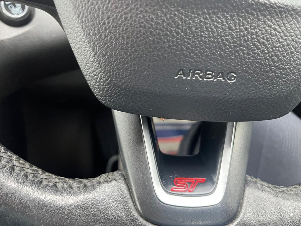 Used Ford Focus 2015 for sale - 75596352: Photo 25