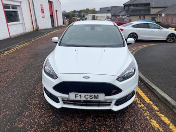 Used Ford Focus 2015 for sale - 75596352: Photo 3