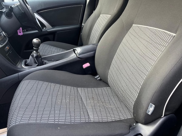 Used Toyota Avensis 2014 for sale - 63503849: Photo 18