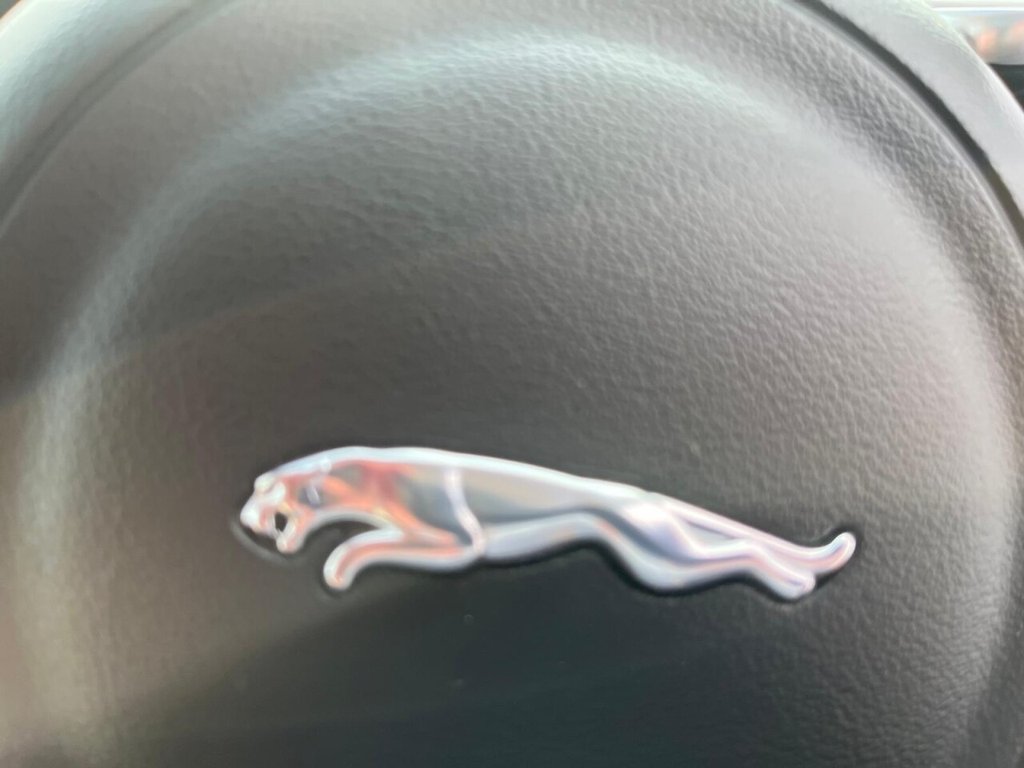 Used Jaguar F-Pace 2017 for sale - 76304299: Photo 13