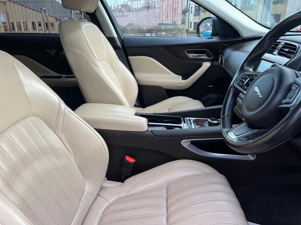 Used Jaguar F-Pace 2017 for sale - 76304299: Photo 18