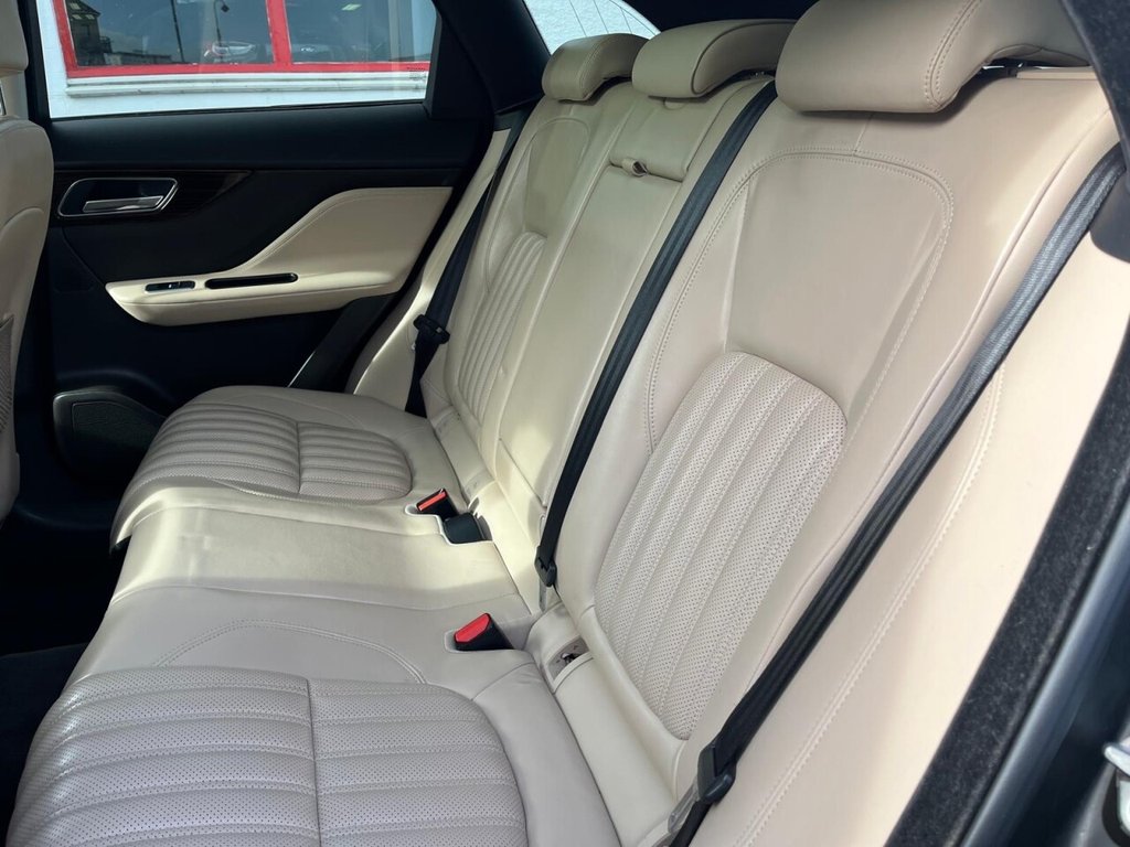 Used Jaguar F-Pace 2017 for sale - 76304299: Photo 27