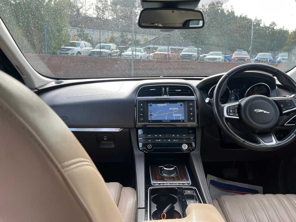 Used Jaguar F-Pace 2017 for sale - 76304299: Photo 29