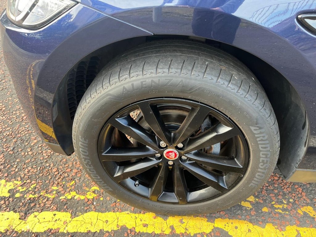 Used Jaguar F-Pace 2017 for sale - 76304299: Photo 9