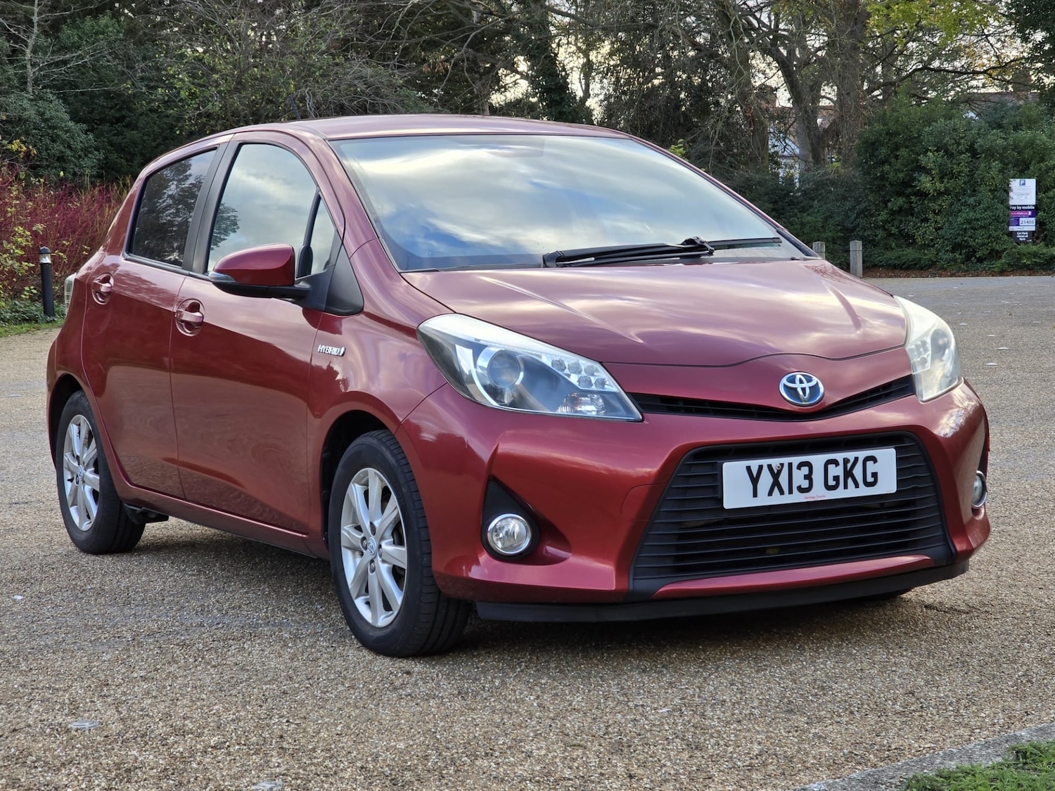 Used Toyota Yaris 2013 for sale - 76610813: Photo 5