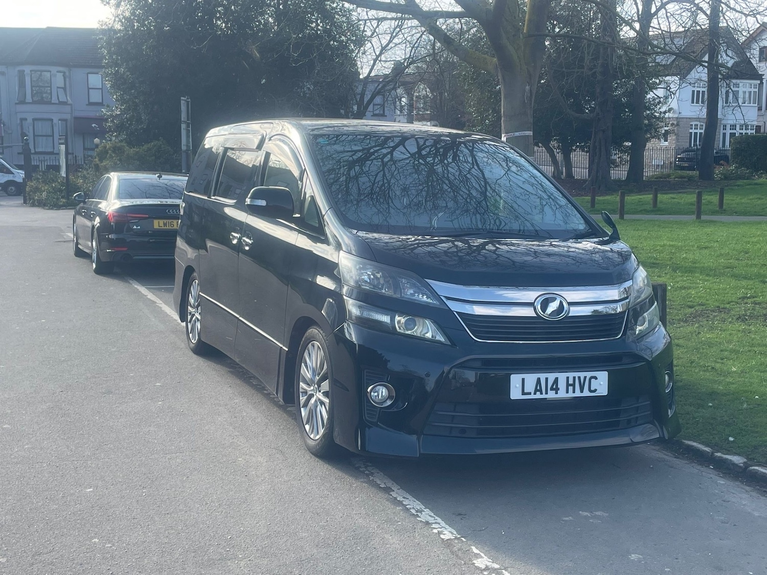 Used Toyota Vellfire 2026 for sale - 77742979: Photo 1