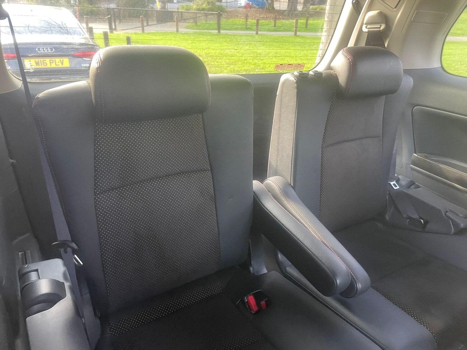 Used Toyota Vellfire 2026 for sale - 77742979: Photo 33