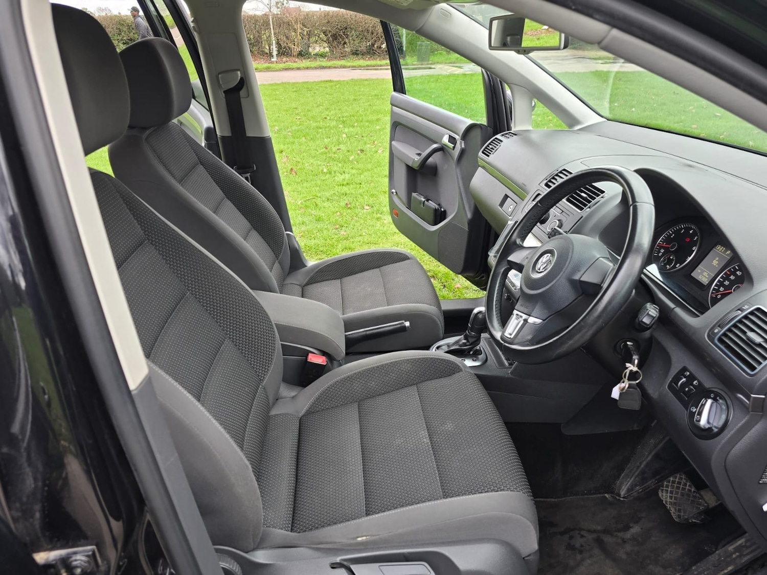 Used Volkswagen Touran 2026 for sale - 77637223: Photo 24