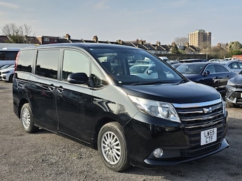 Used Toyota Noah 2016 for sale - 77822704: Photo