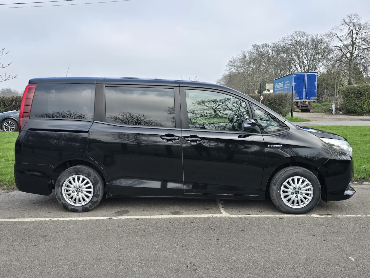 Used Toyota Noah 2026 for sale - 77822704: Photo 26