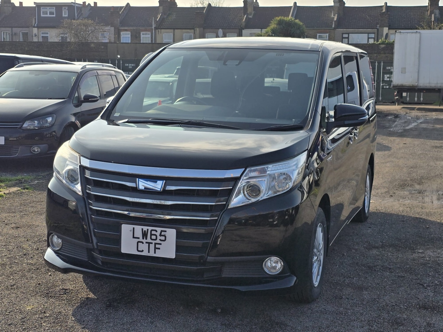 Used Toyota Noah 2026 for sale - 77822704: Photo 5