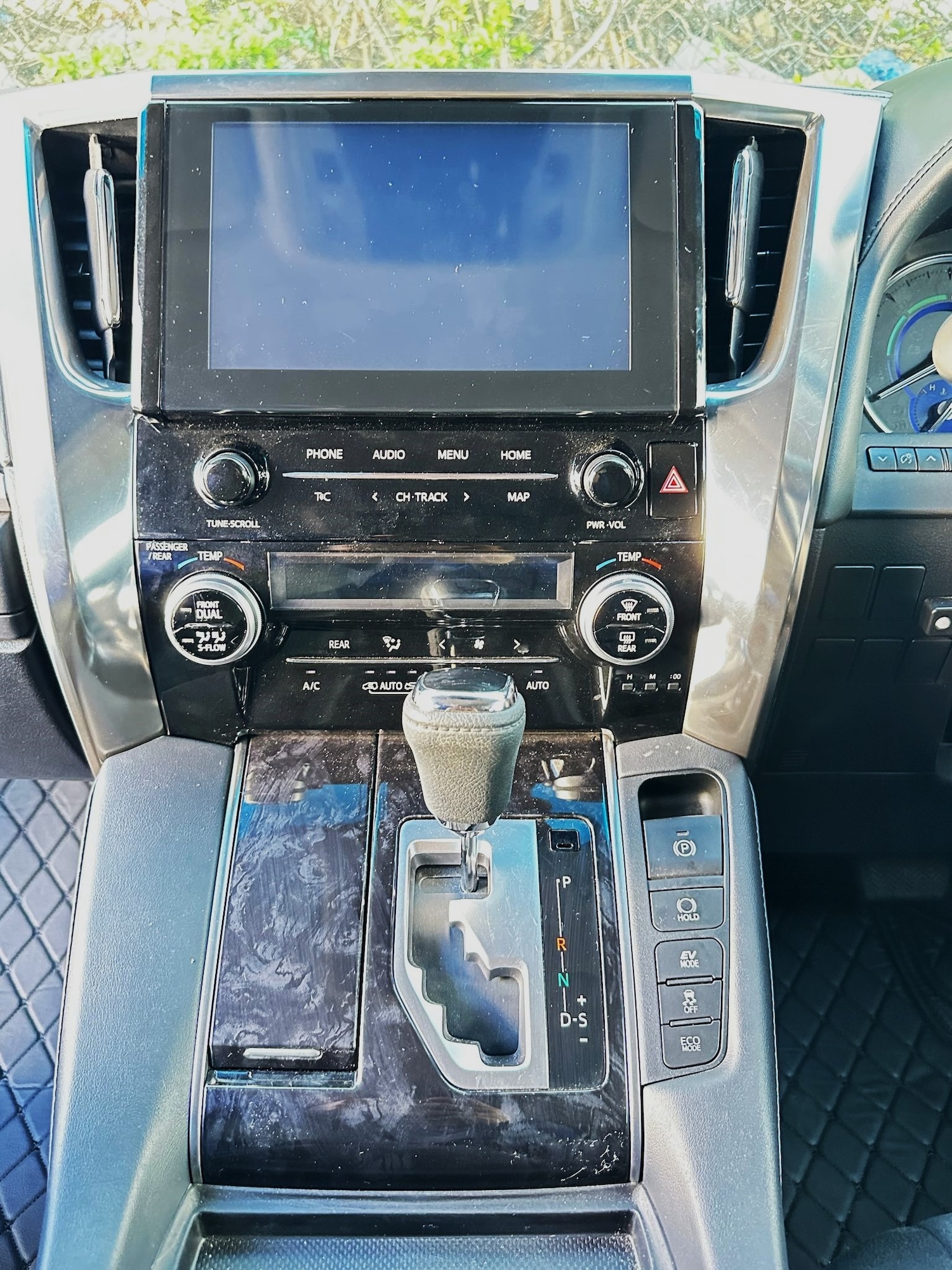 Vehicle 22