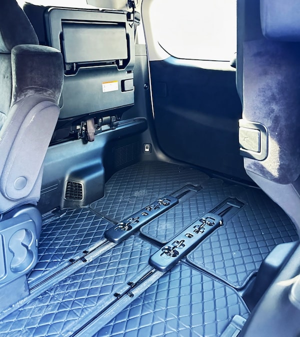 Used Toyota Alphard 2020 for sale - 74634644: Photo 82