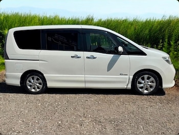 Used Nissan Serena 2012 for sale - 78935130: Photo