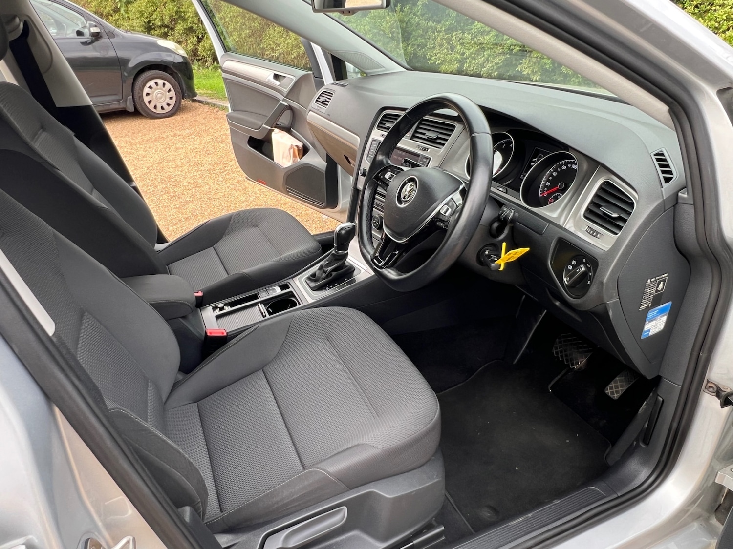 Used Volkswagen Golf 2015 for sale - 76262625: Photo 12