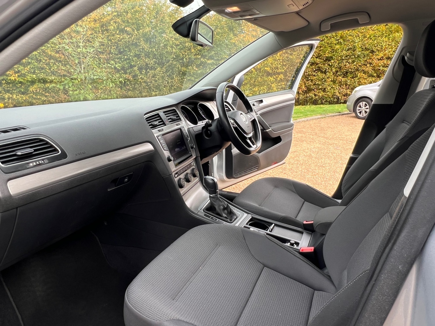 Used Volkswagen Golf 2015 for sale - 76262625: Photo 16