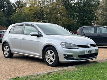 Used Volkswagen Golf 2015 for sale - 76262625: Photo 2