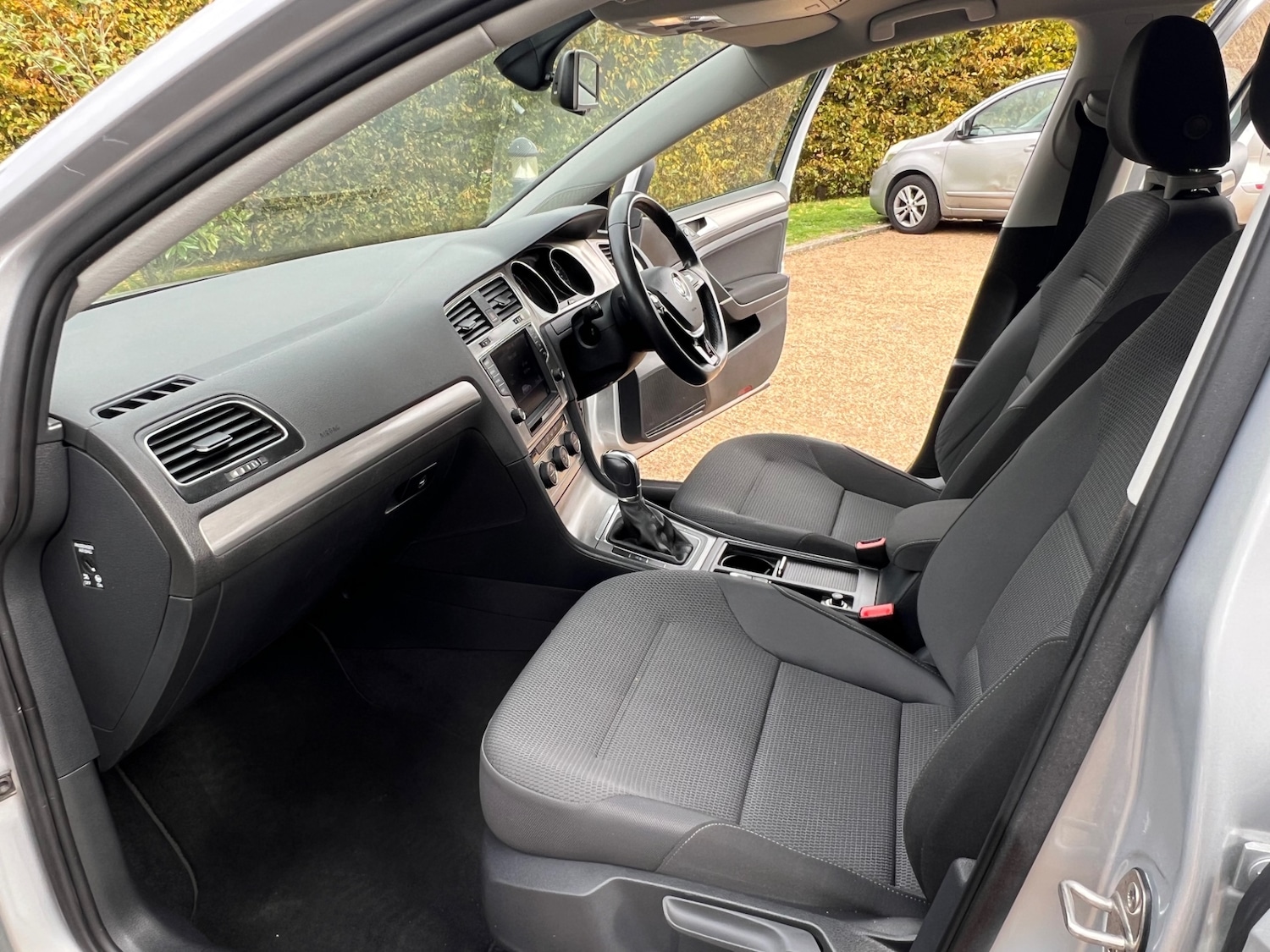 Used Volkswagen Golf 2015 for sale - 76262625: Photo 64