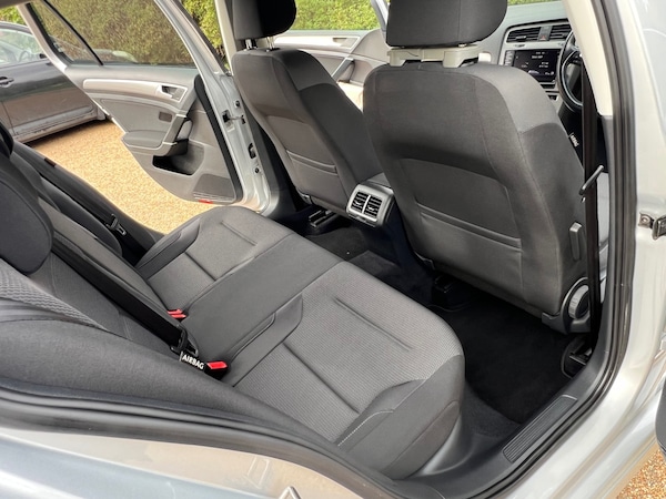 Used Volkswagen Golf 2015 for sale - 76262625: Photo 68