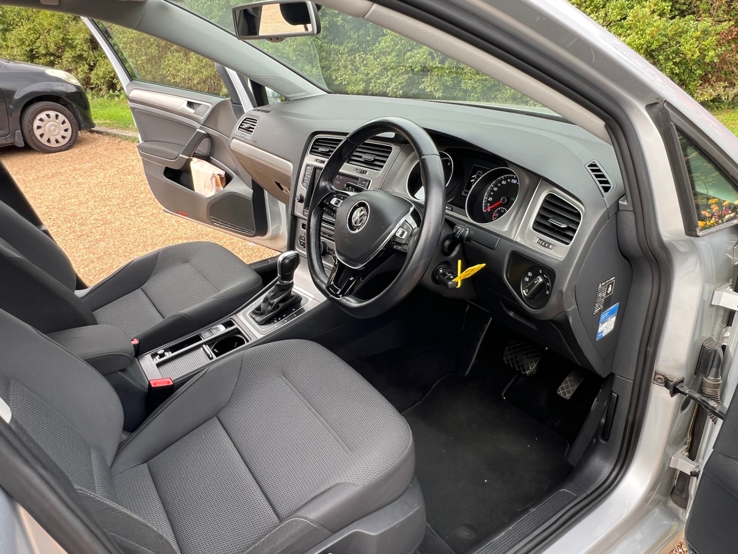 Used Volkswagen Golf 2015 for sale - 76262625: Photo 70