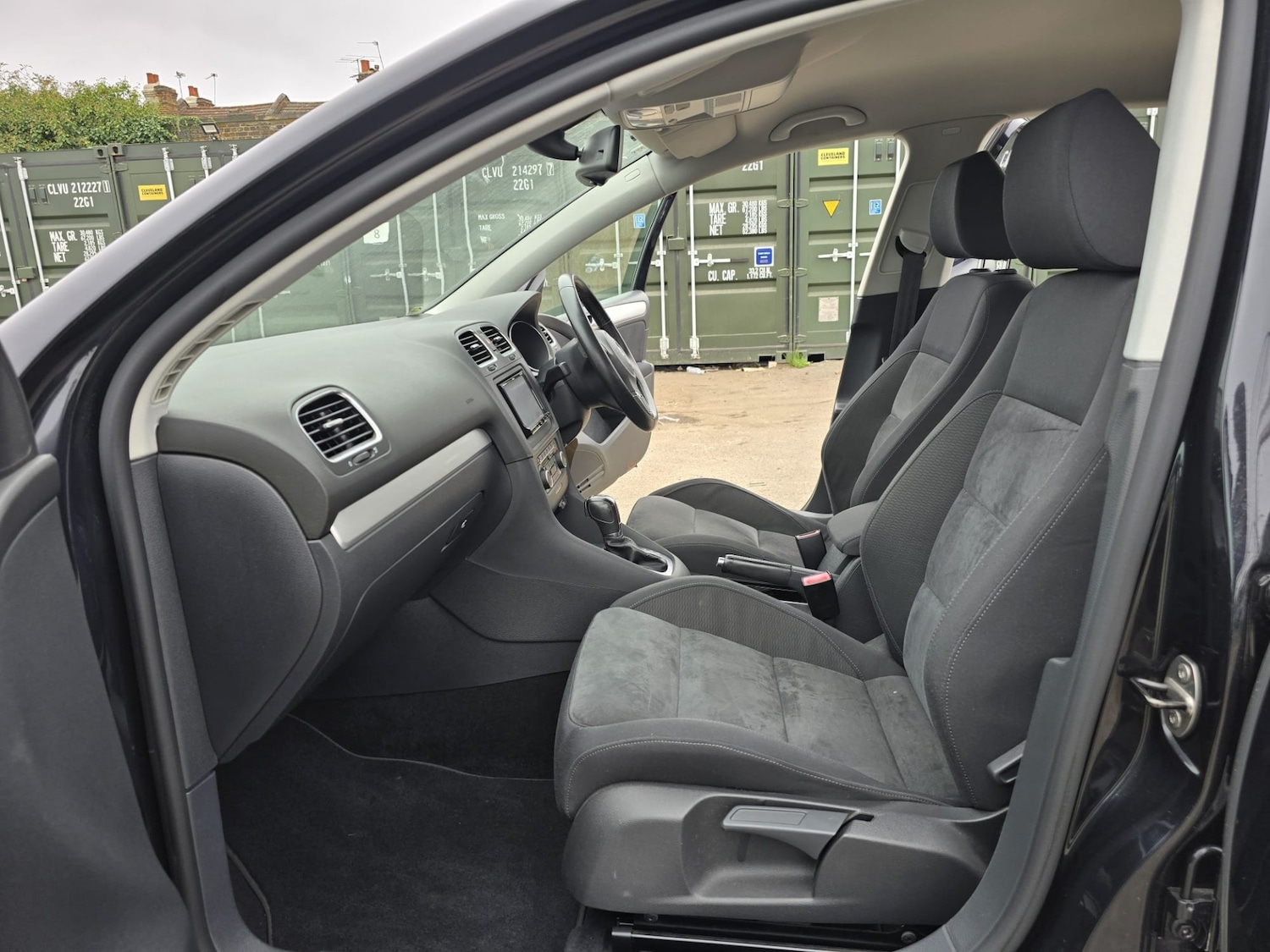 Used Volkswagen Golf 2025 for sale - 76299867: Photo 21