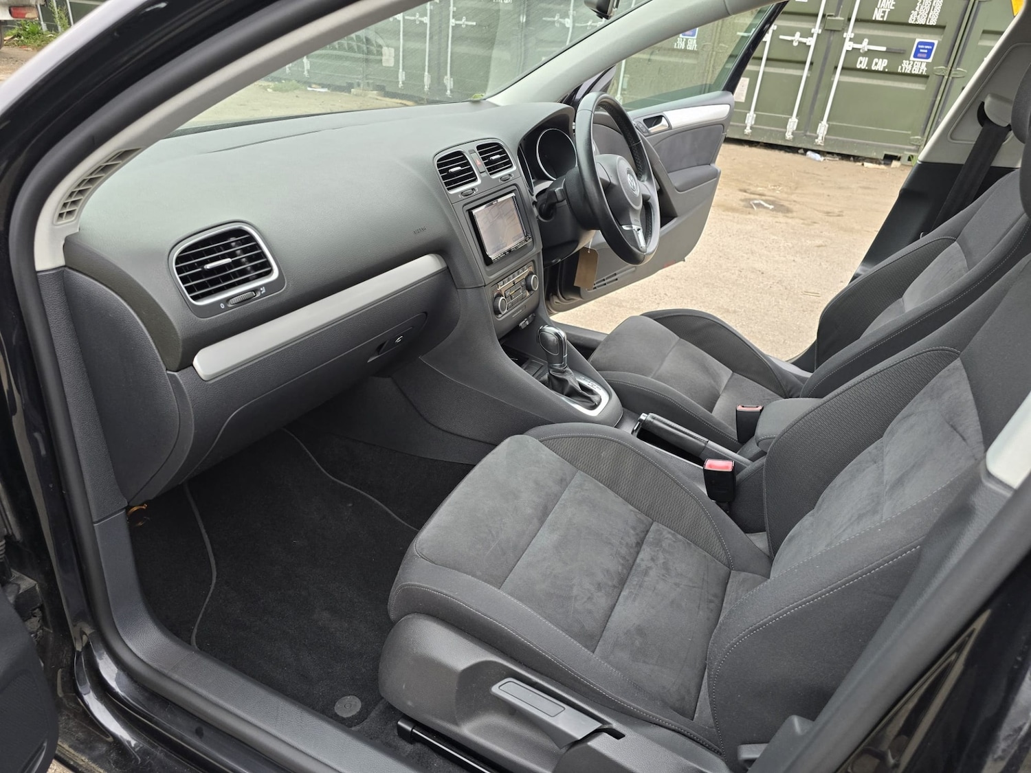 Used Volkswagen Golf 2025 for sale - 76299867: Photo 23