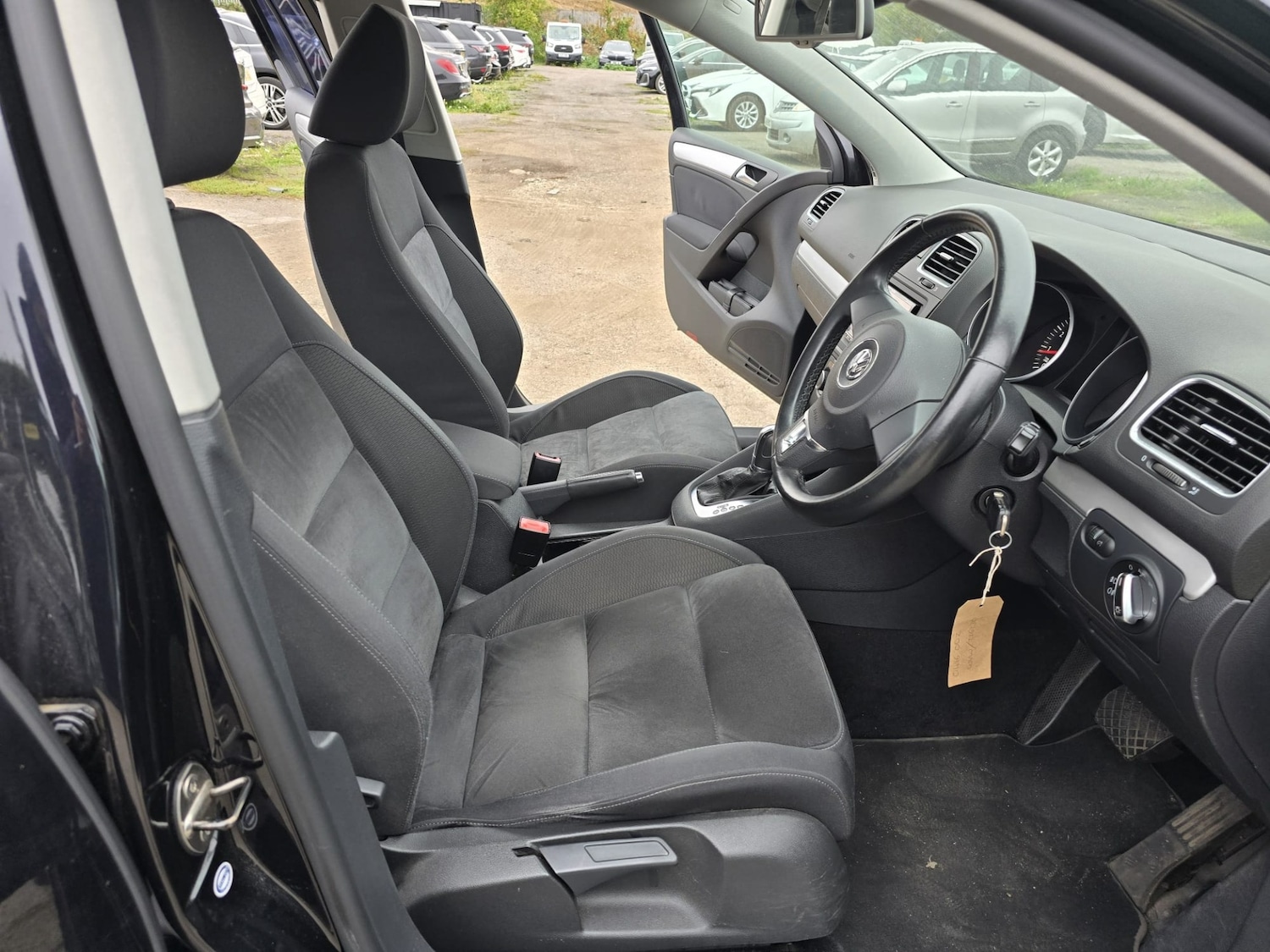 Used Volkswagen Golf 2025 for sale - 76299867: Photo 30