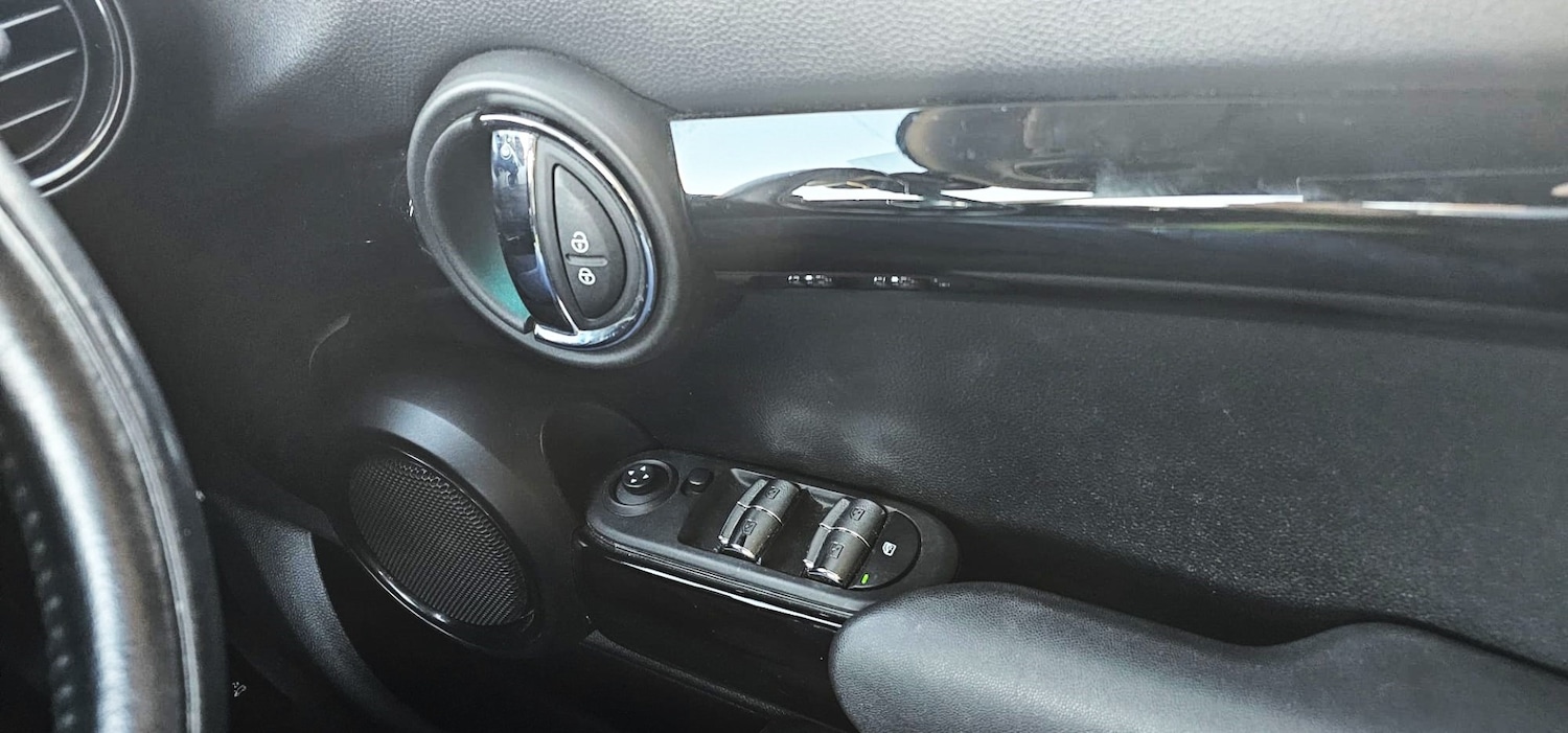 Used MINI Cooper 2018 for sale - 77251418: Photo 21