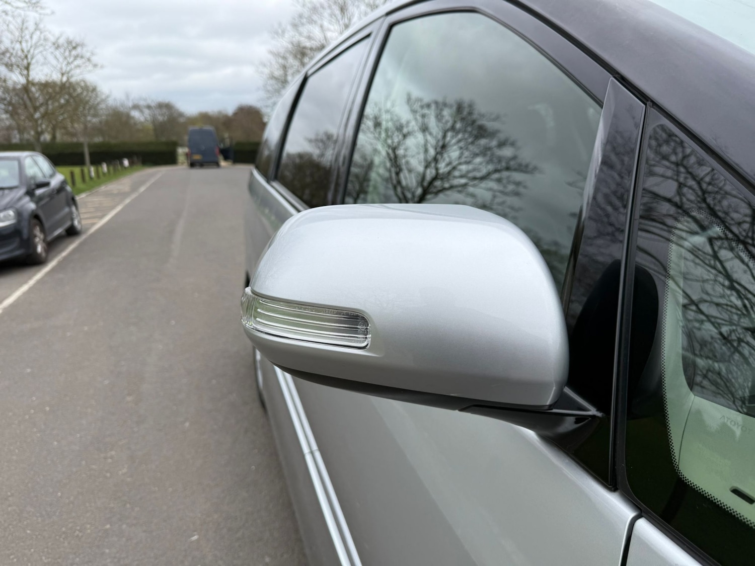 Used Toyota Estima 2026 for sale - 78060582: Photo 9