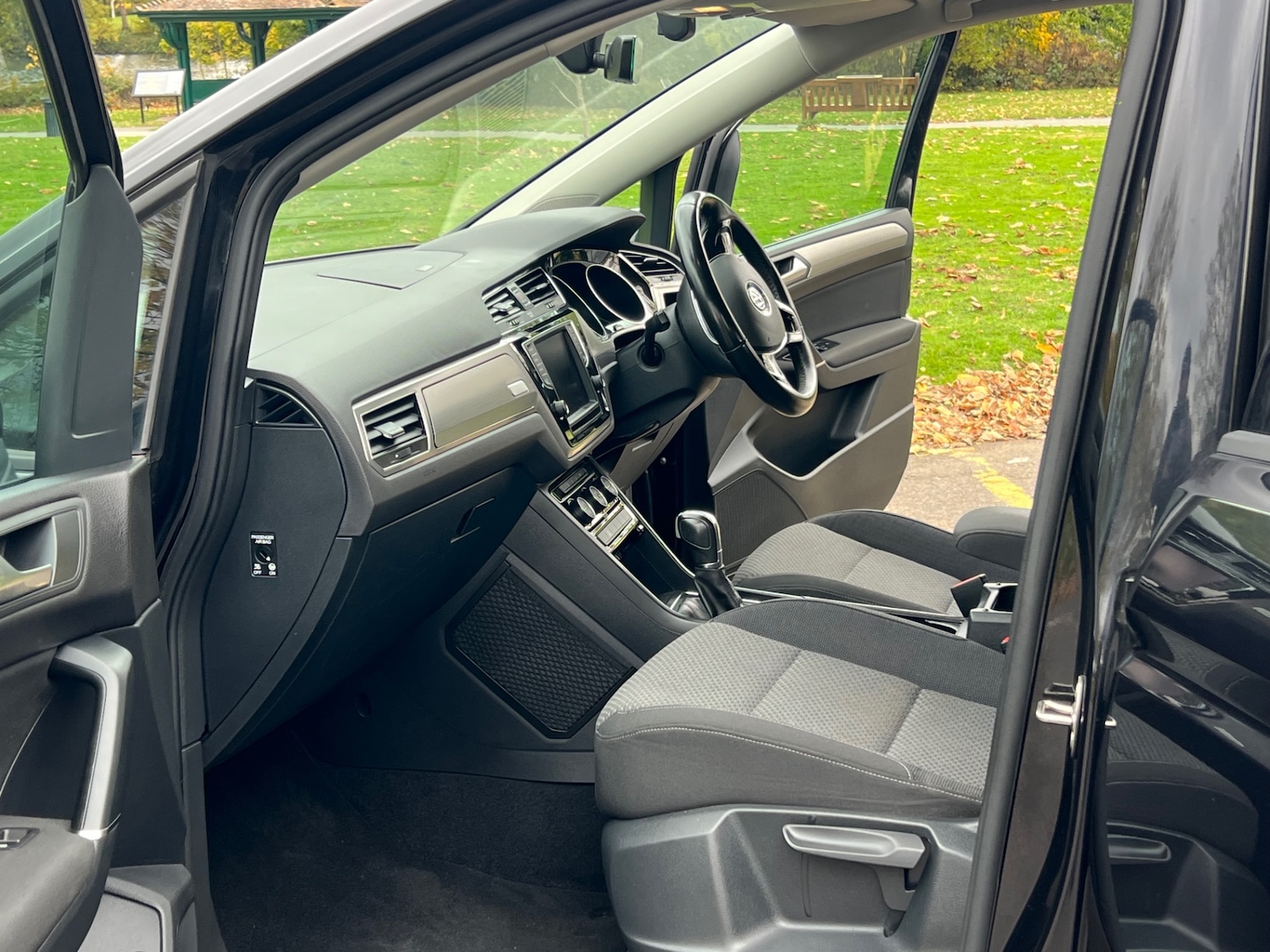 Used Volkswagen Touran 2025 for sale - 76455730: Photo 13