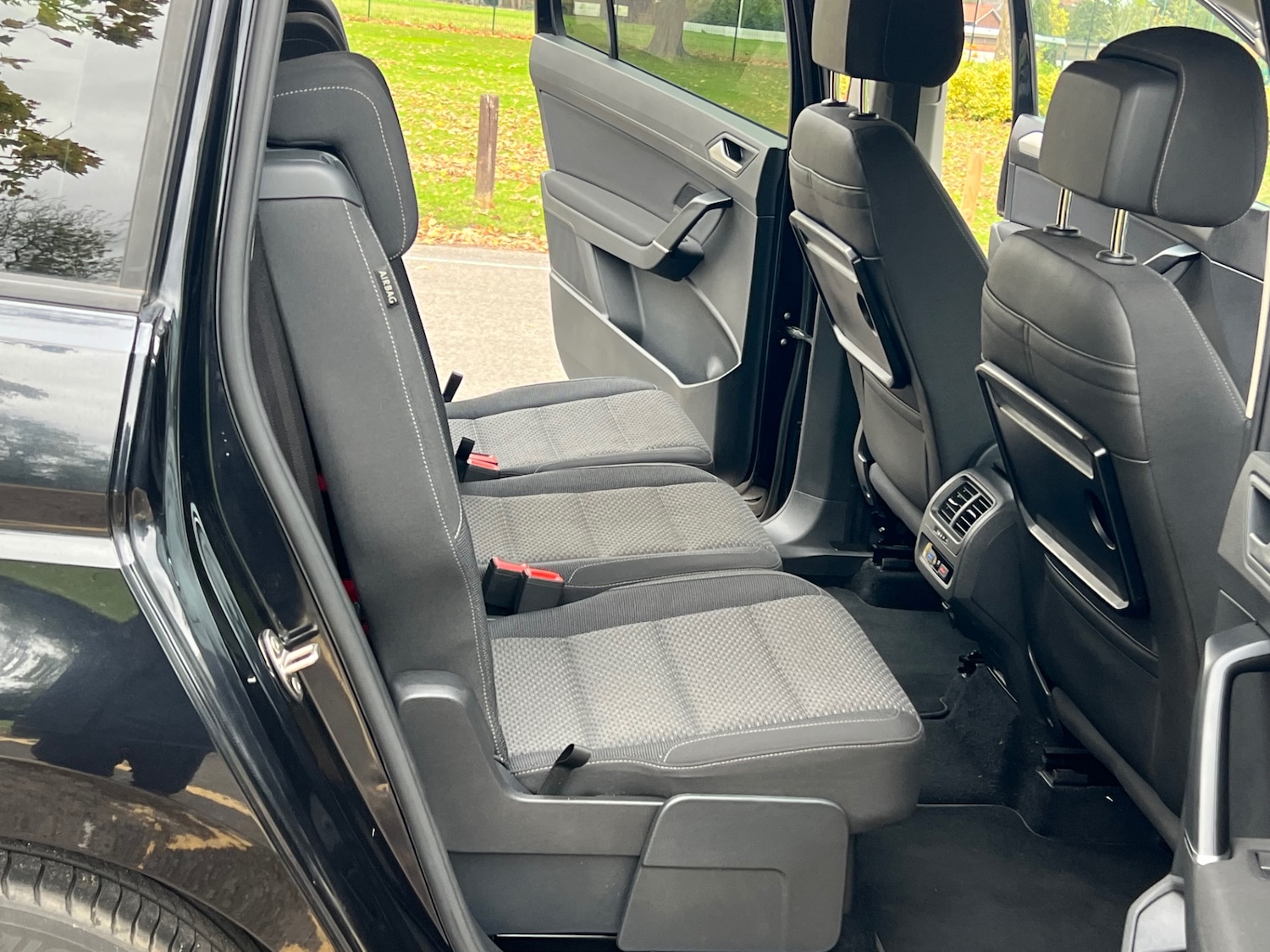 Used Volkswagen Touran 2025 for sale - 76455730: Photo 14