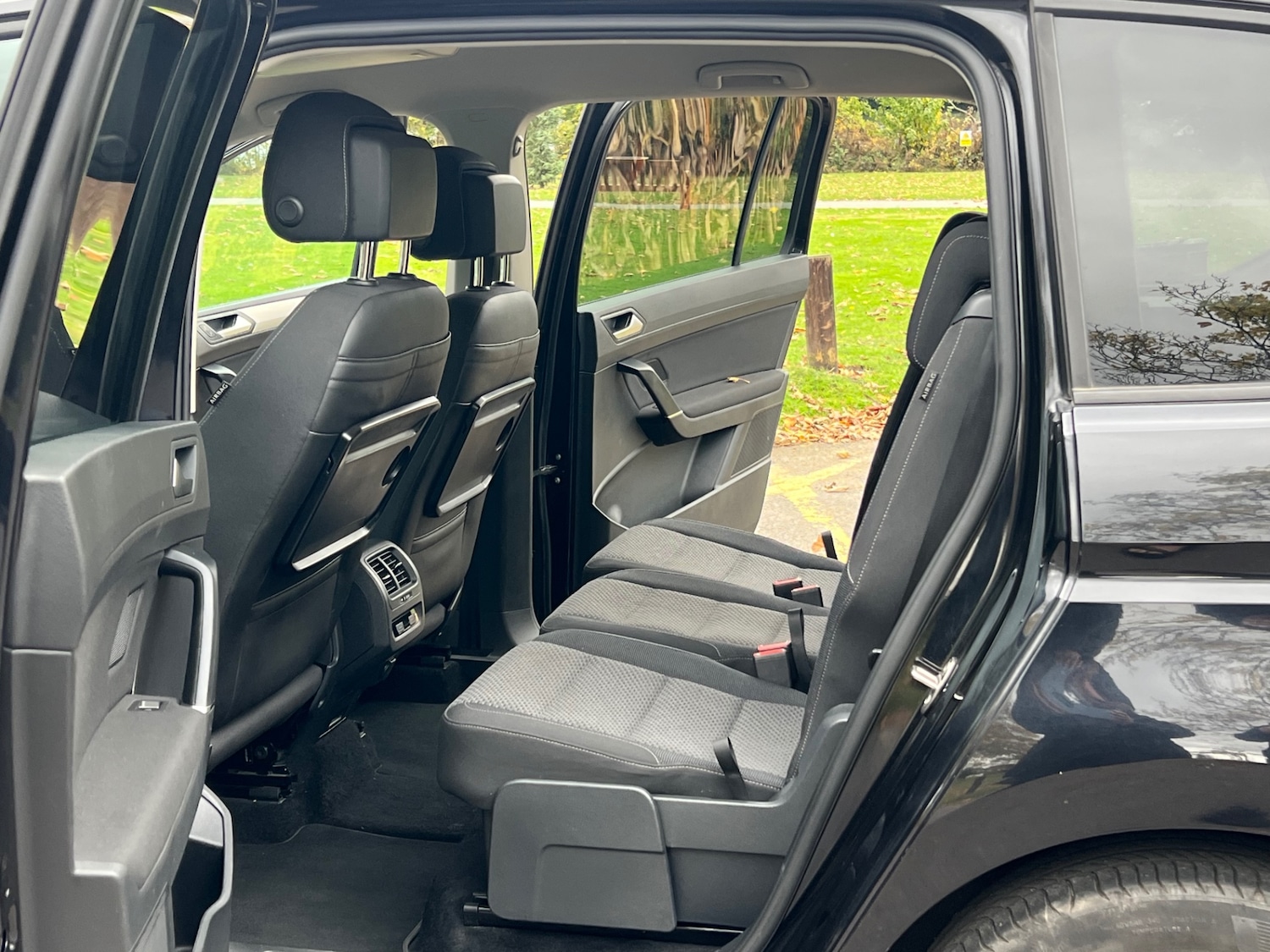 Used Volkswagen Touran 2025 for sale - 76455730: Photo 43