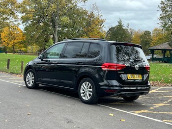 Used Volkswagen Touran 2016 for sale - 76455730: Photo