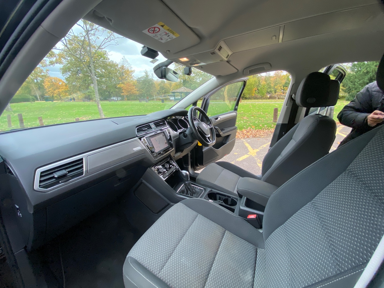 Used Volkswagen Touran 2025 for sale - 76455730: Photo 76