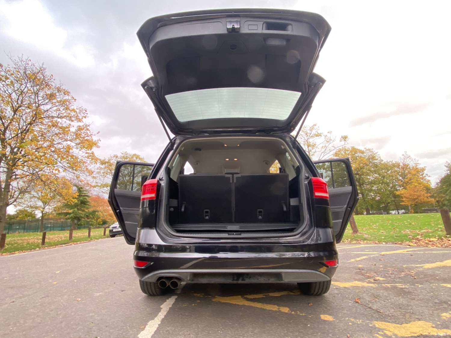 Used Volkswagen Touran 2025 for sale - 76455730: Photo 79