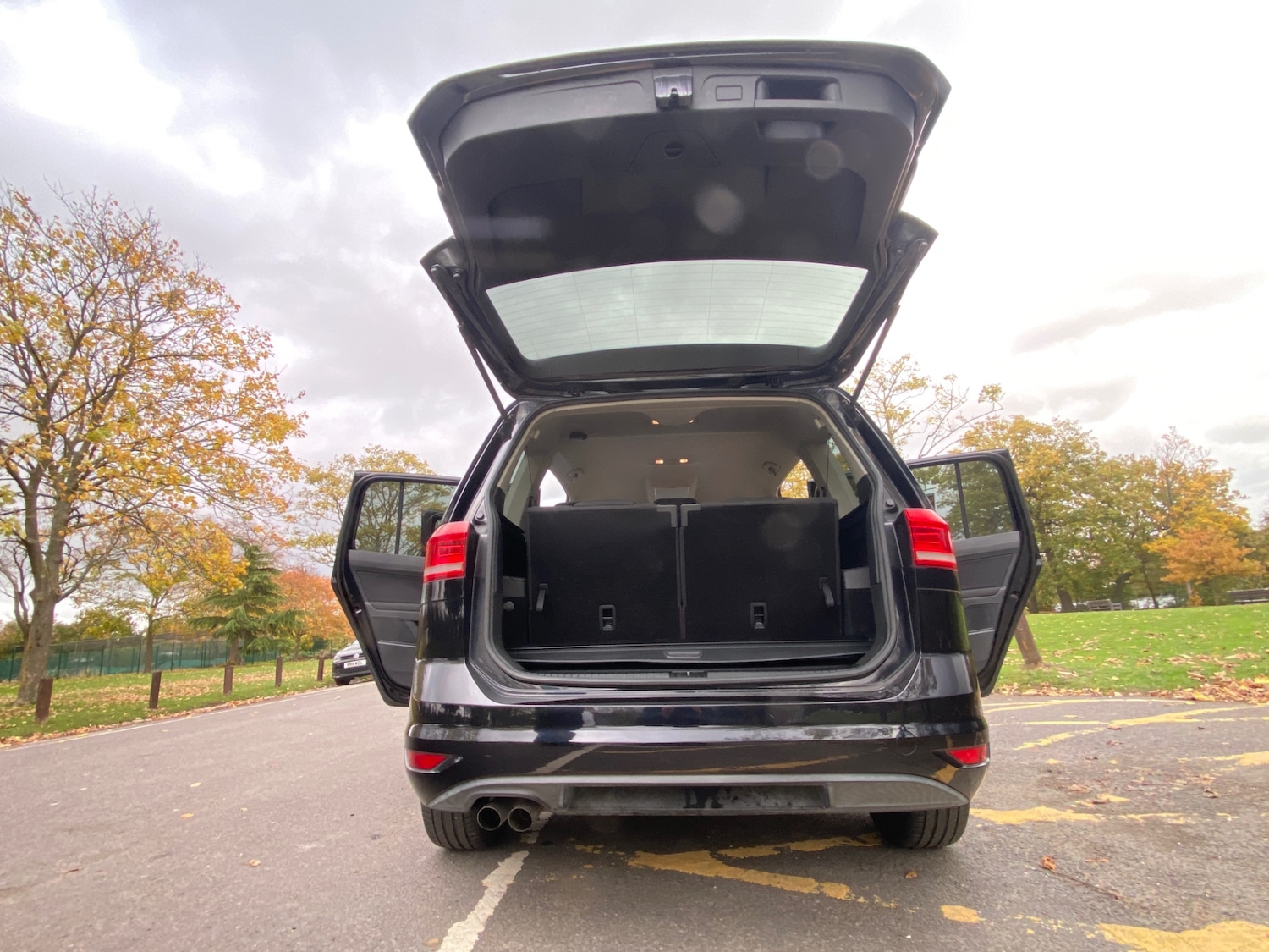 Used Volkswagen Touran 2025 for sale - 76455730: Photo 9