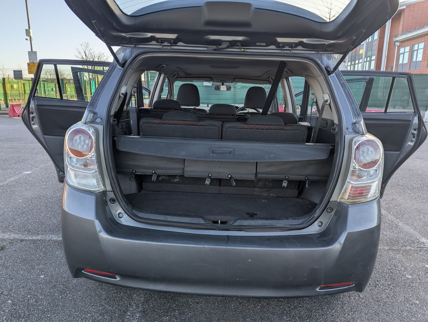 Used Toyota Verso 2010 for sale - 77053501: Photo 24