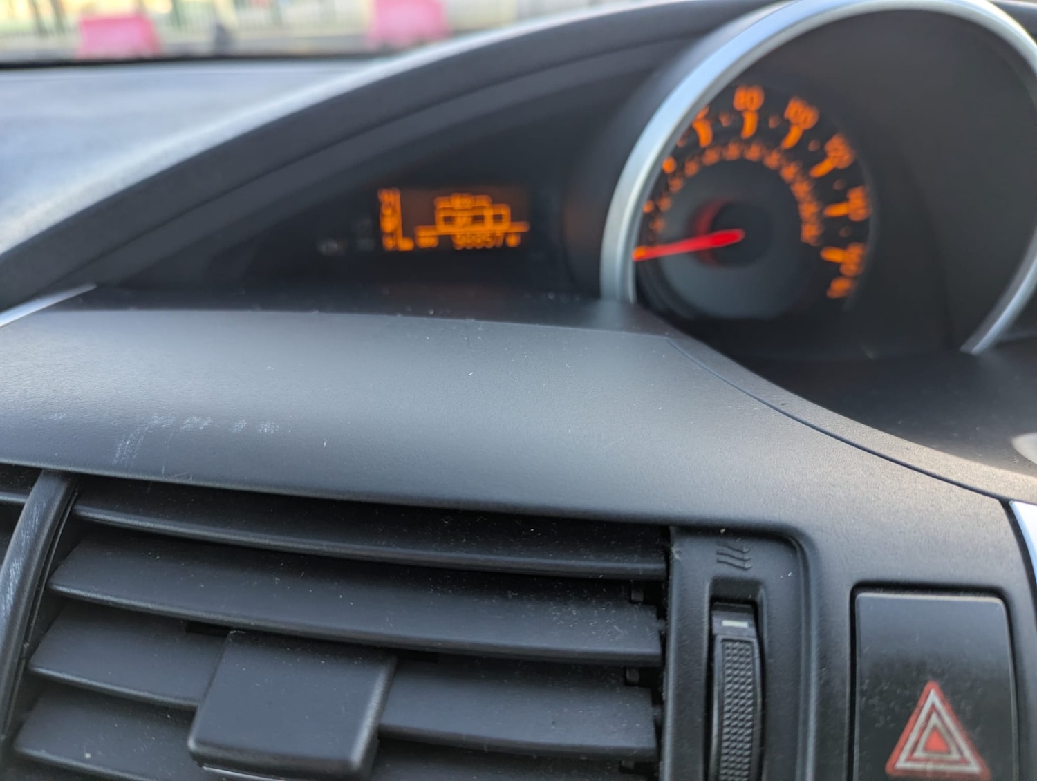 Used Toyota Verso 2010 for sale - 77053501: Photo 26