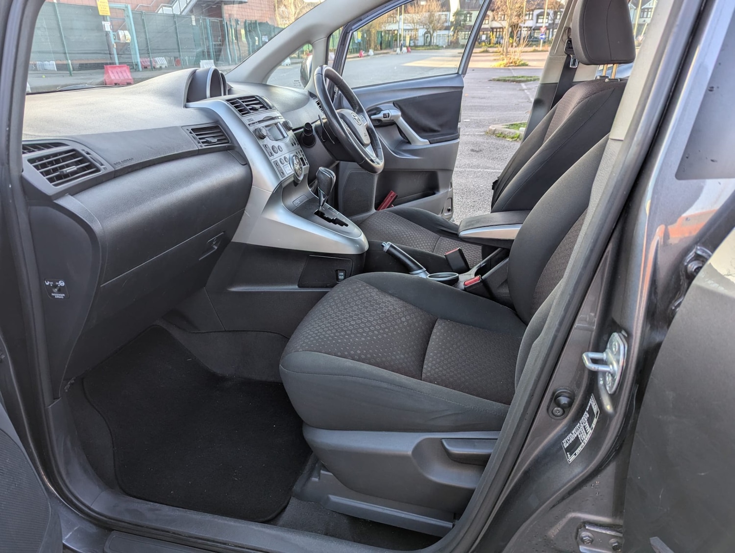 Used Toyota Verso 2010 for sale - 77053501: Photo 29