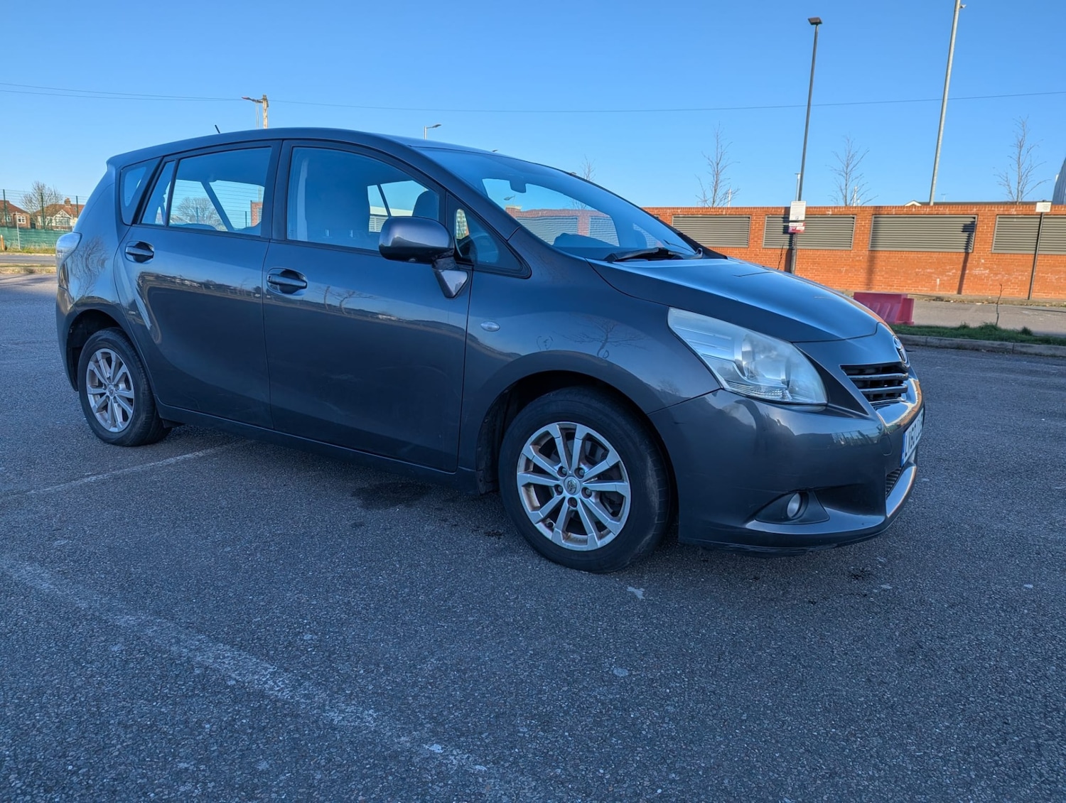 Used Toyota Verso 2010 for sale - 77053501: Photo 3