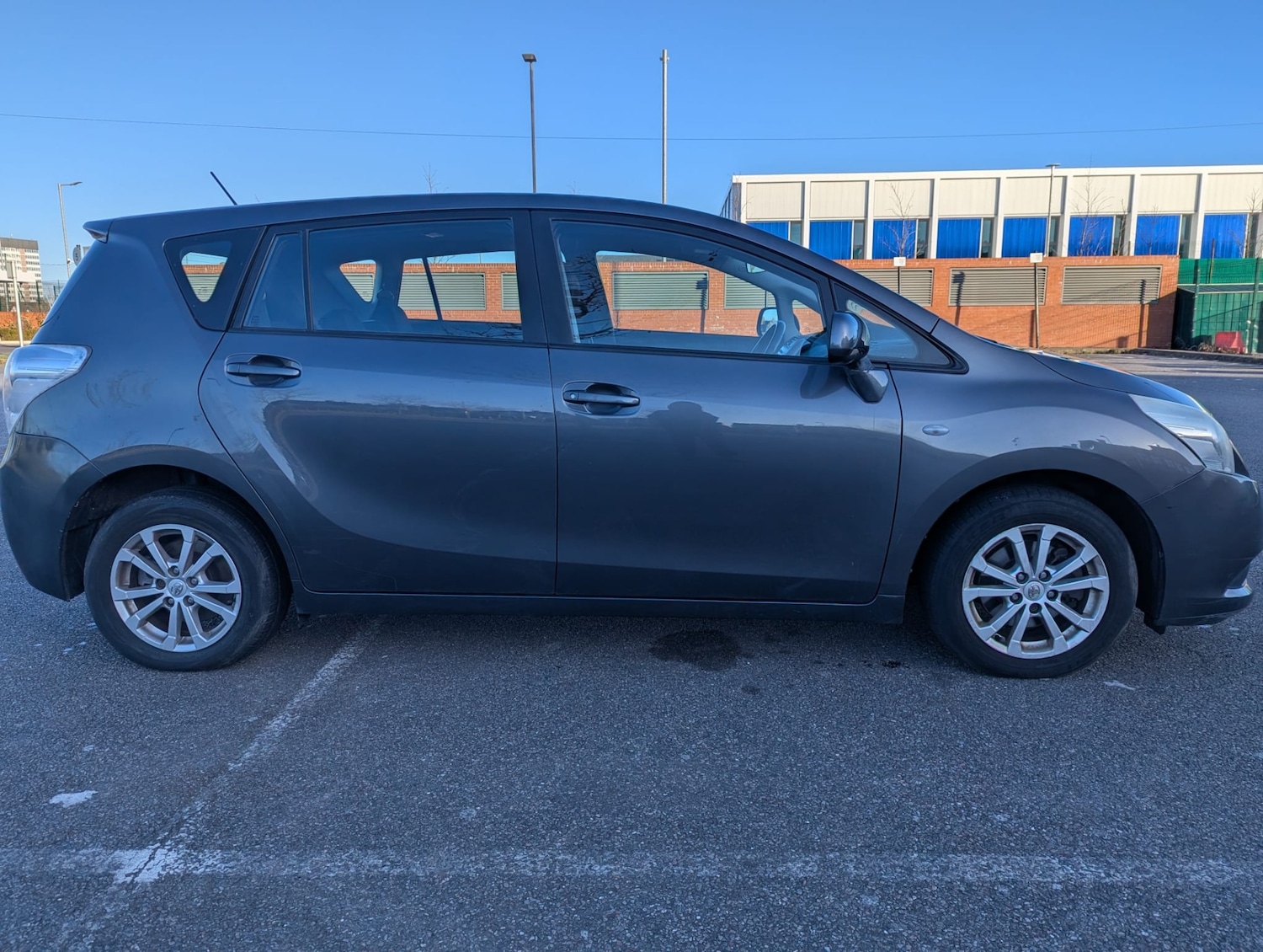 Used Toyota Verso 2010 for sale - 77053501: Photo 7