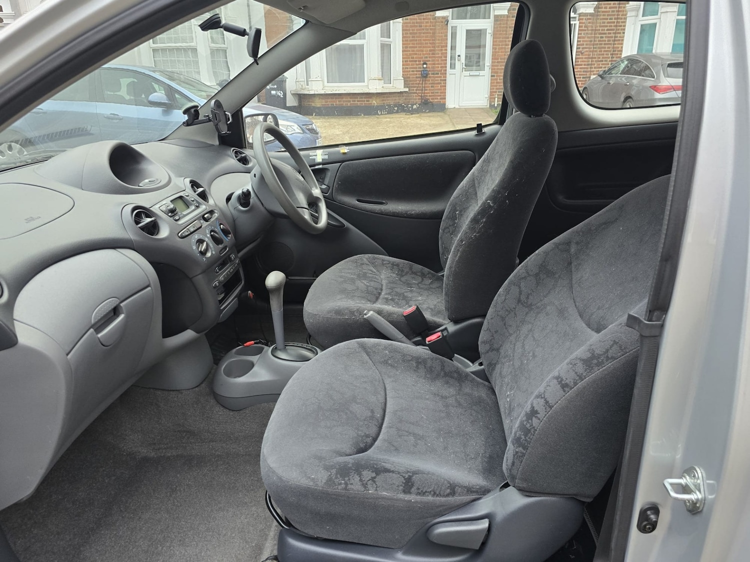 Used Toyota Yaris 2002 for sale - 77852691: Photo 16