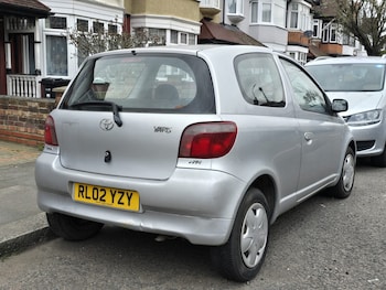 Used Toyota Yaris 2002 for sale - 77852691: Photo
