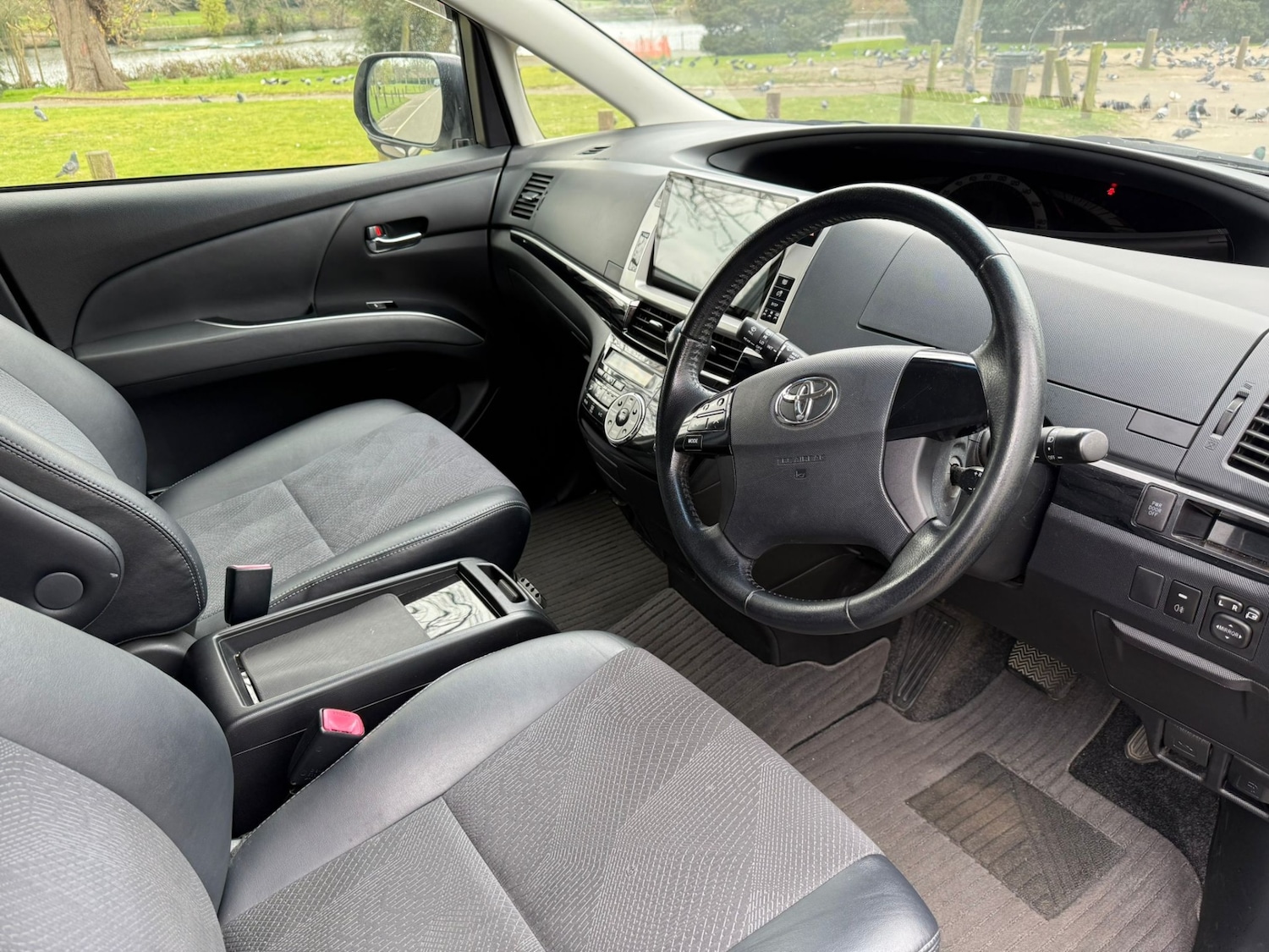 Used Toyota Estima 2026 for sale - 78060653: Photo 11