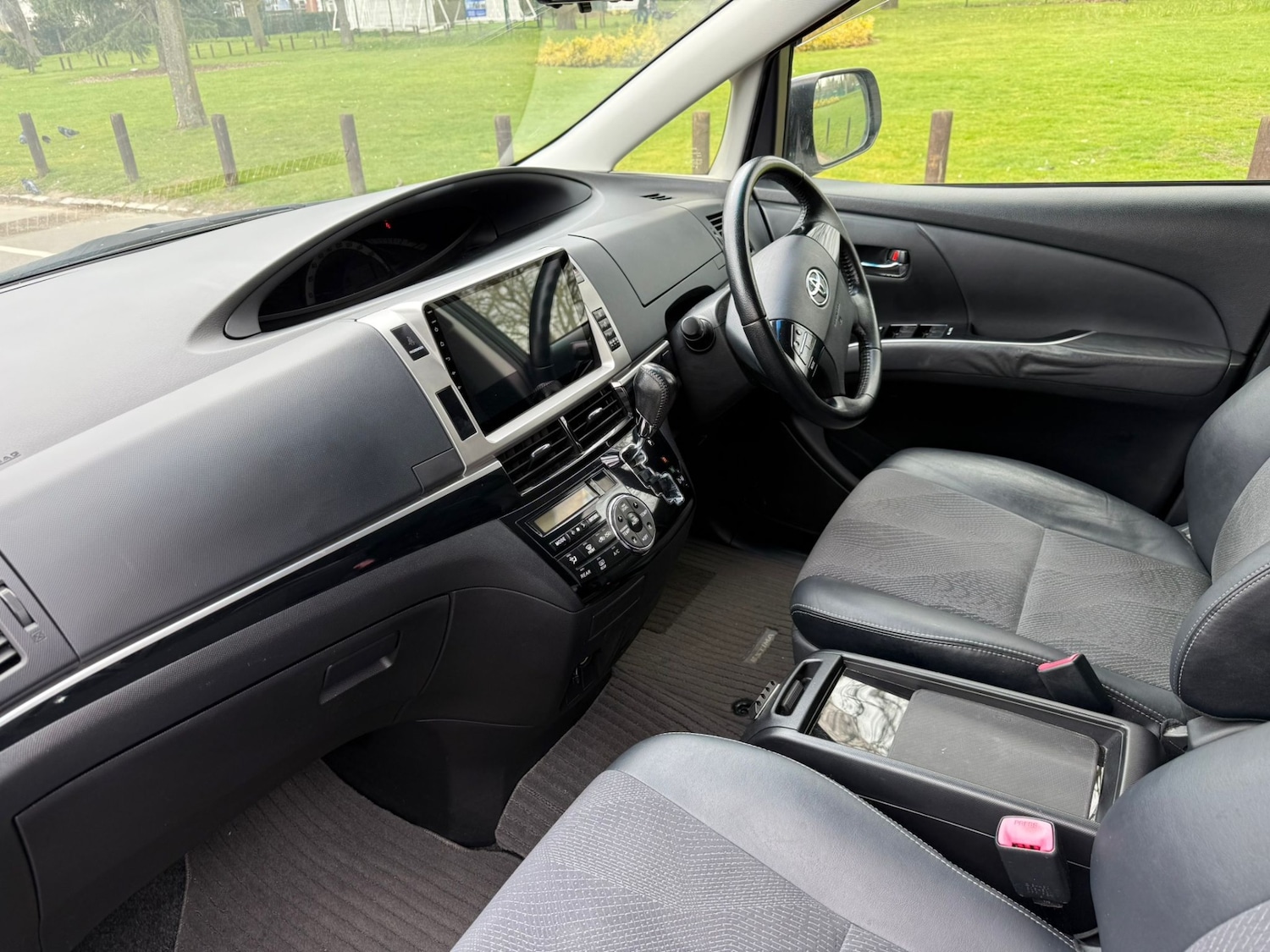 Used Toyota Estima 2026 for sale - 78060653: Photo 12