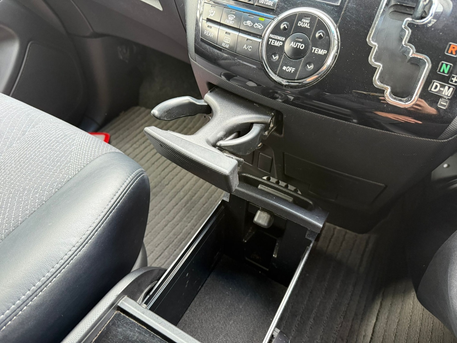 Used Toyota Estima 2026 for sale - 78060653: Photo 23