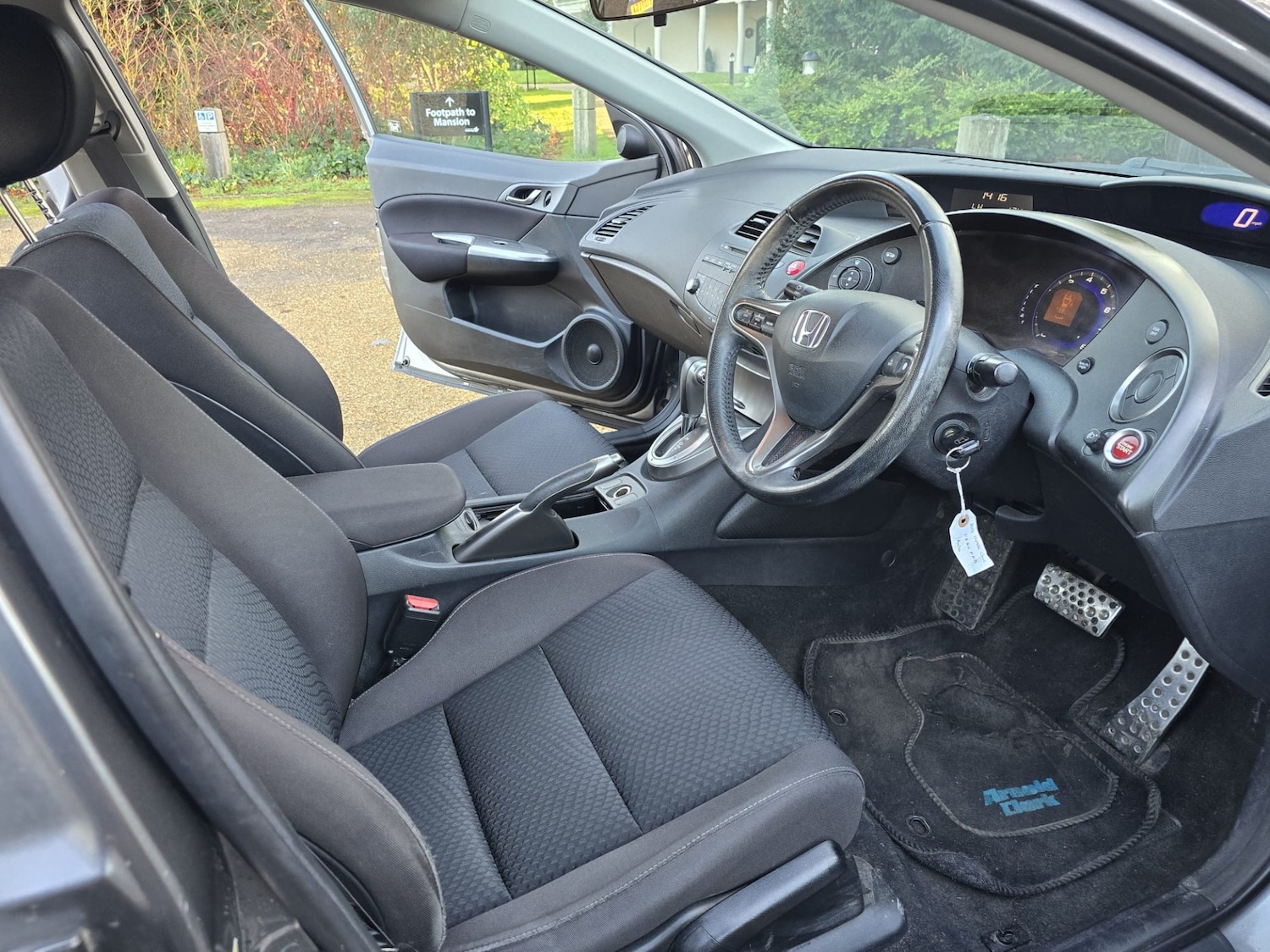 Used Honda Civic 2011 for sale - 76817481: Photo 28