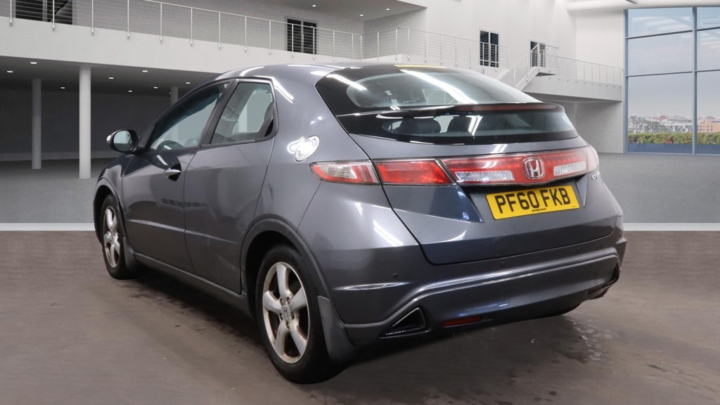 Used Honda Civic 2011 for sale - 76817481: Photo 3