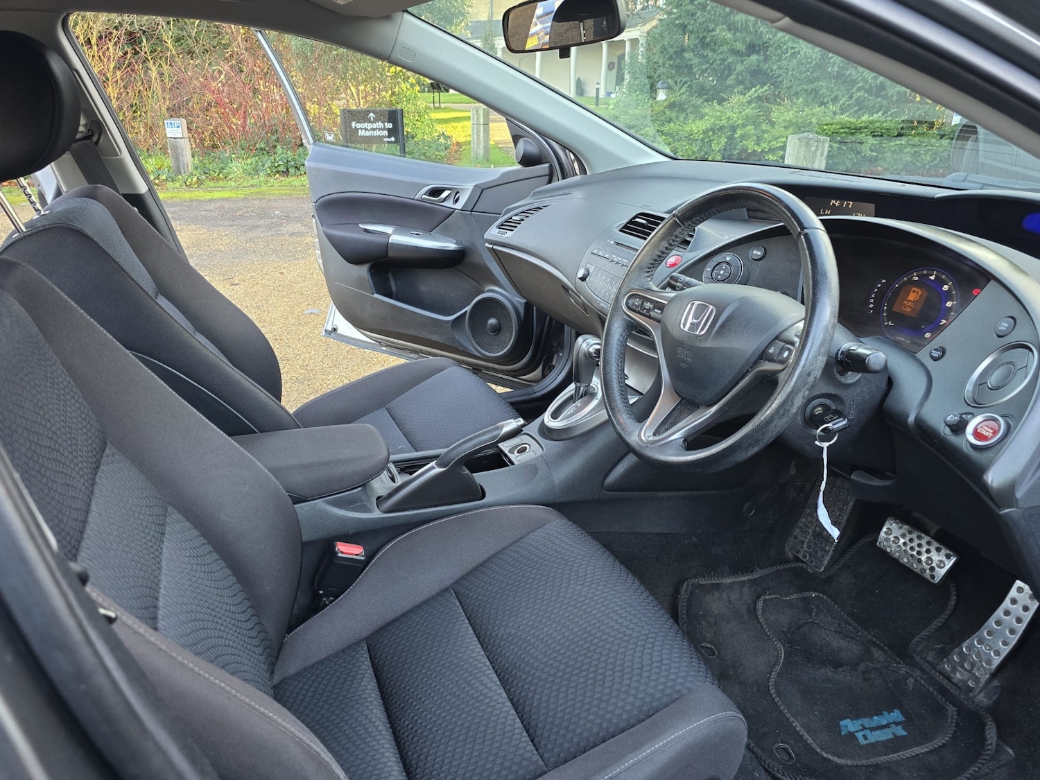 Used Honda Civic 2011 for sale - 76817481: Photo 30